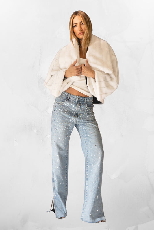Calça Wide Leg com Aplicações de Estrela