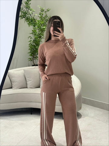 Conjunto com Listras Laterais Elizabeth