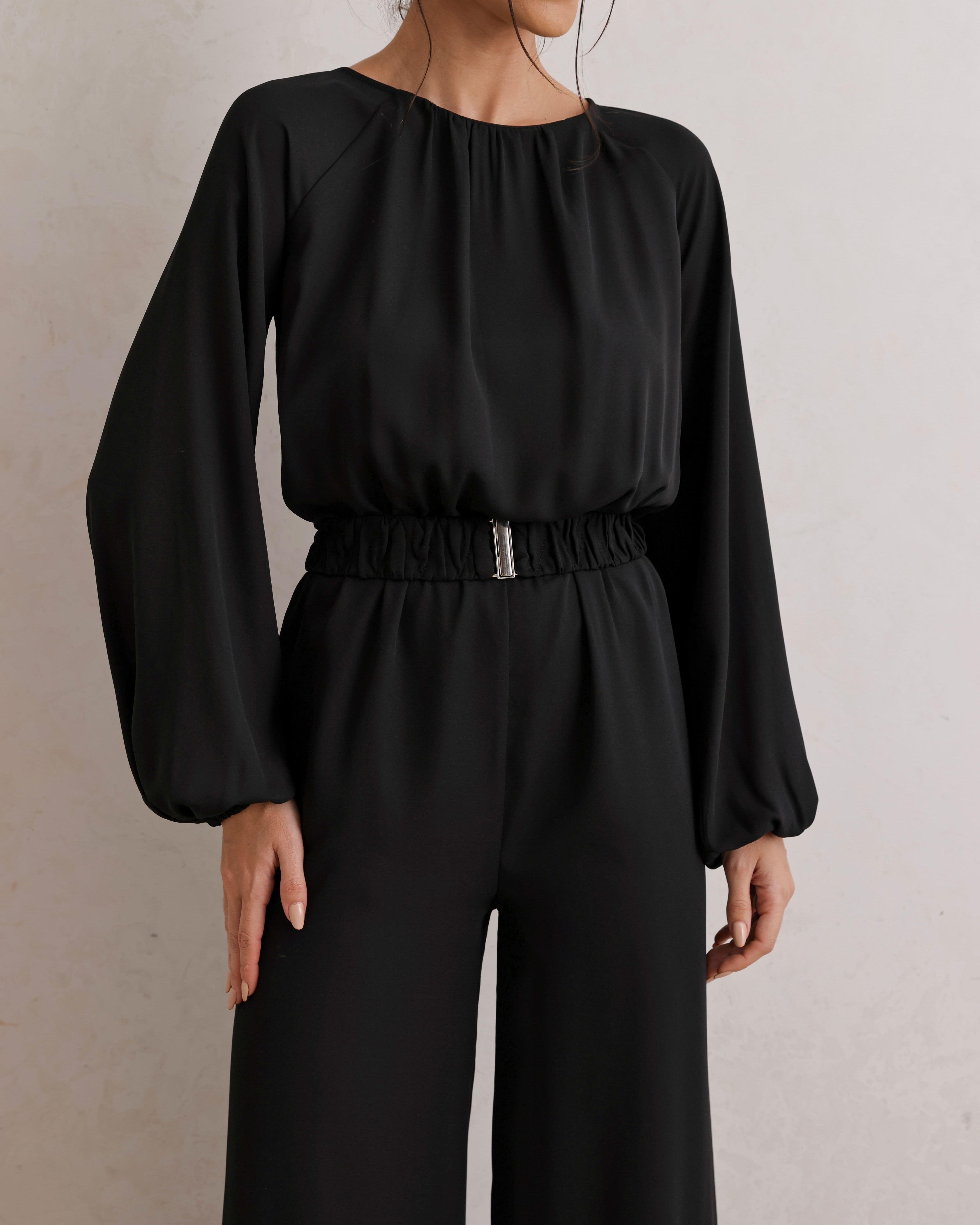 Macacão Pantalona Com Cinto Fivela Preto