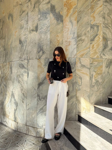 T-Shirt com Pedrarias Mayara Preta