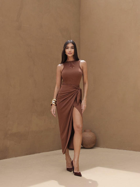 Vestido Body com Saia Jade Caramelo
